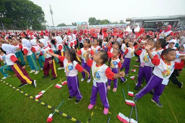 Gelar Tarian Sehat 5.000...
