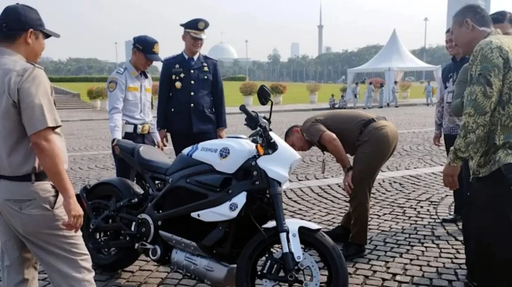 Spesifikasi Harley-Davidson...