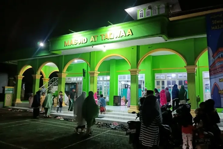 Warga Muhammadiyah Depok...