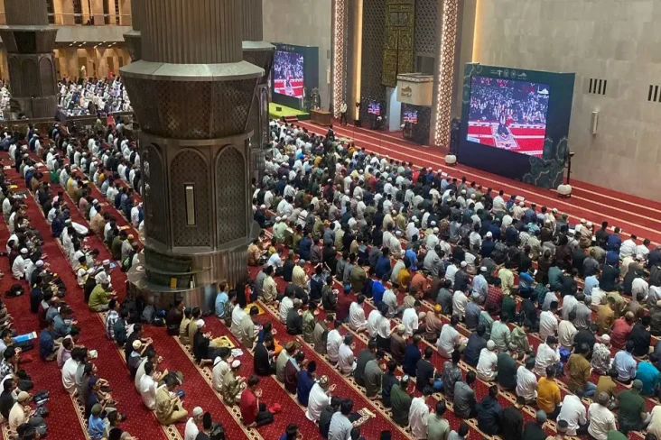Jelang Salat Tarawih...