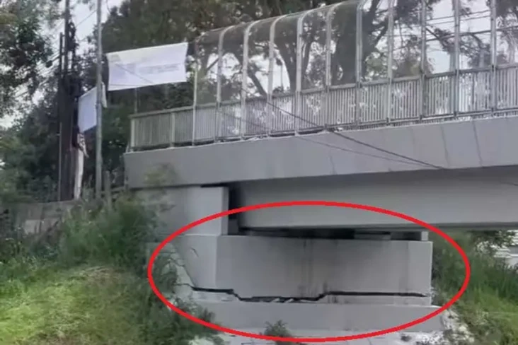 Waduh, Penyangga Overpass...