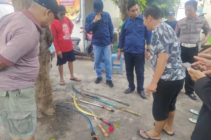 Kerja Bakti Jelang Ramadan,...