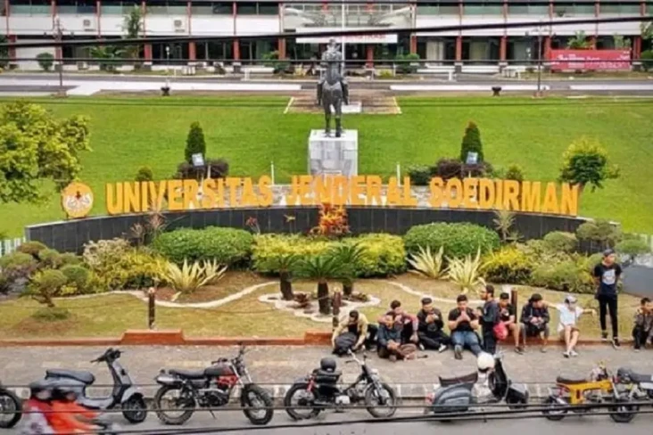 3 Mahasiswa Unsoed Purwokerto...