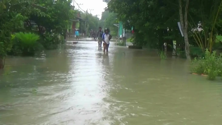 Banjir Akibat Luapan...