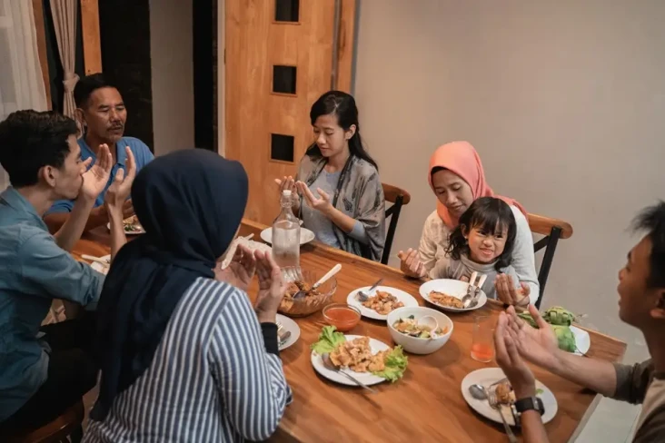 Begini Makan Sahur yang...