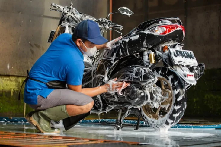 Amankah Cuci Motor Menggunakan...