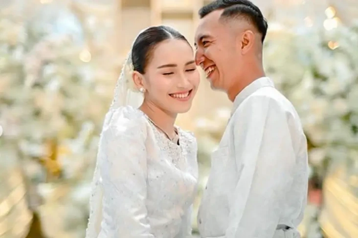 10 Tahun Jadi Janda,...