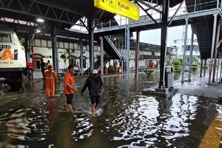 BNPB Sebut Banjir dan...