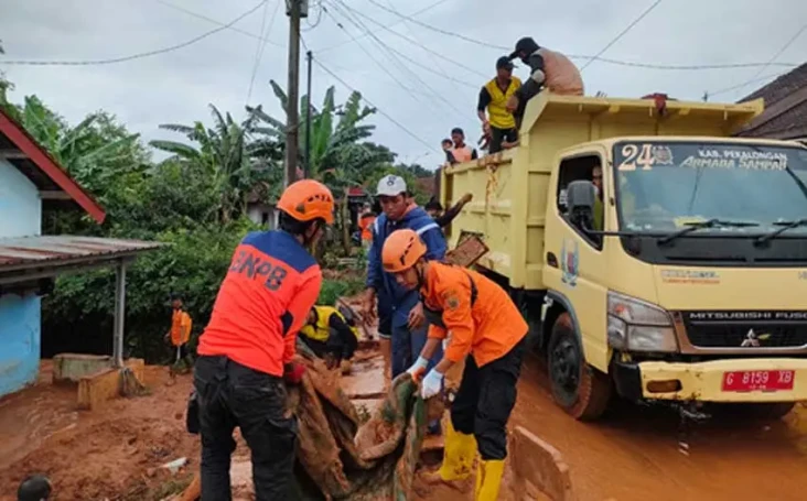 Banjir Terjang 6 Kabupaten/Kota...