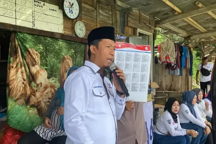 Caleg Perindo Dina Masyusin...