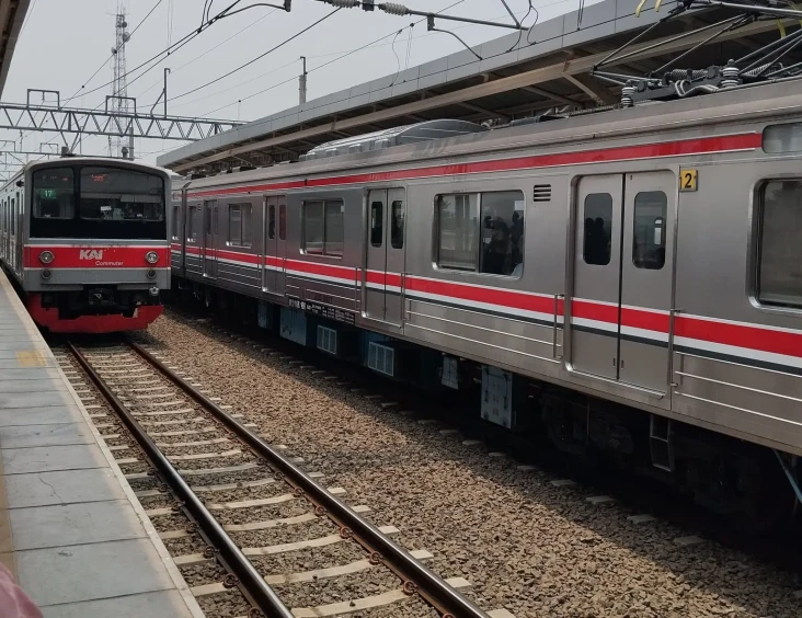 KAI Commuter Line Minta...