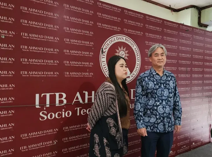 Tingkatkan Literasi...