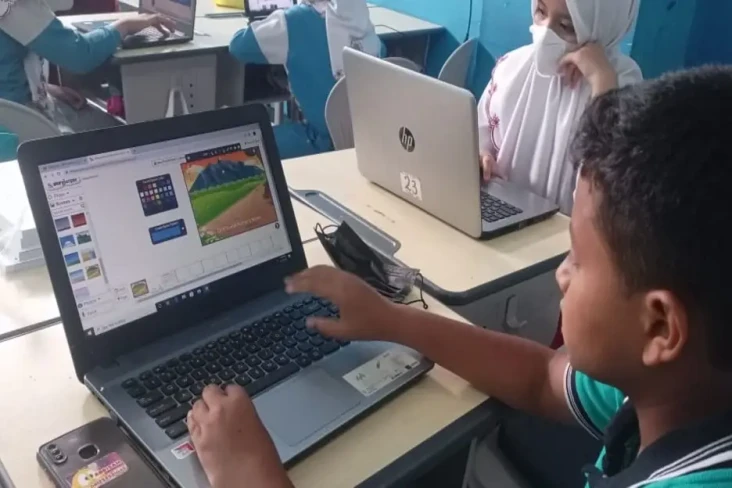 Literasi Digital Permudah...