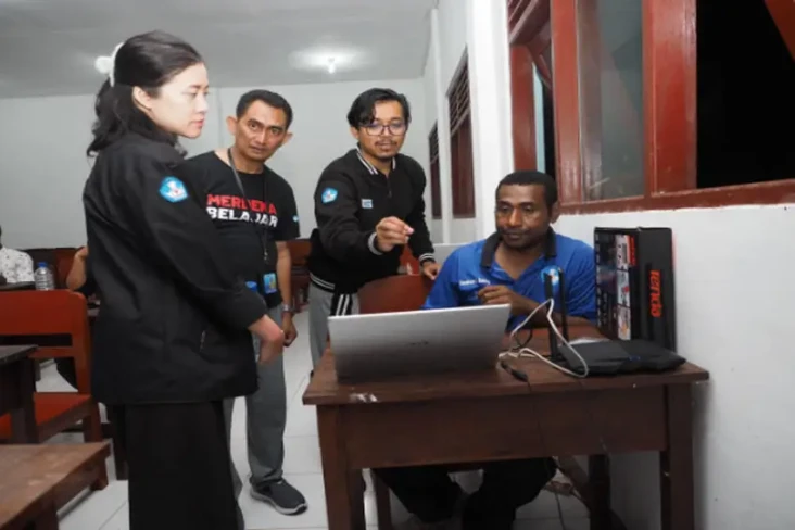 Awan Penggerak Diluncurkan,...