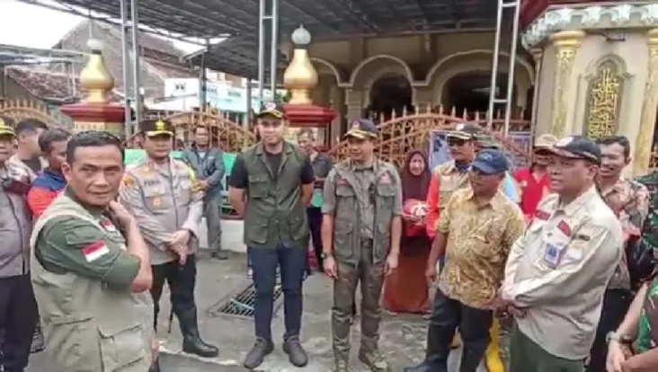 Antisipasi Banjir Jawa...