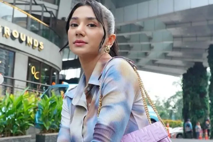 Cerita Fanny Ghassani...