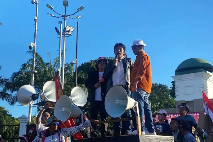 Adian Napitupulu Ajak...