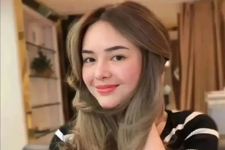 Amanda Manopo Rela Batasi...