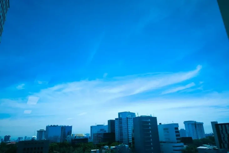 Langit Jakarta Tampak...