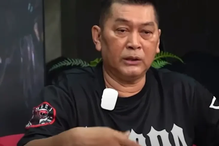 Donny Kesuma Dimakamkan...