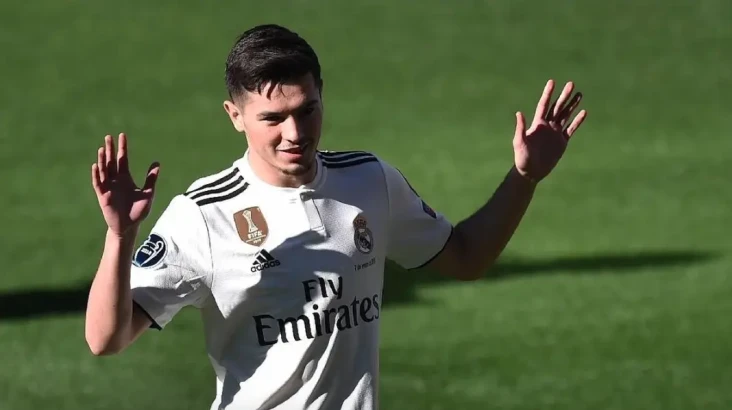 Balik ke Real Madrid,...