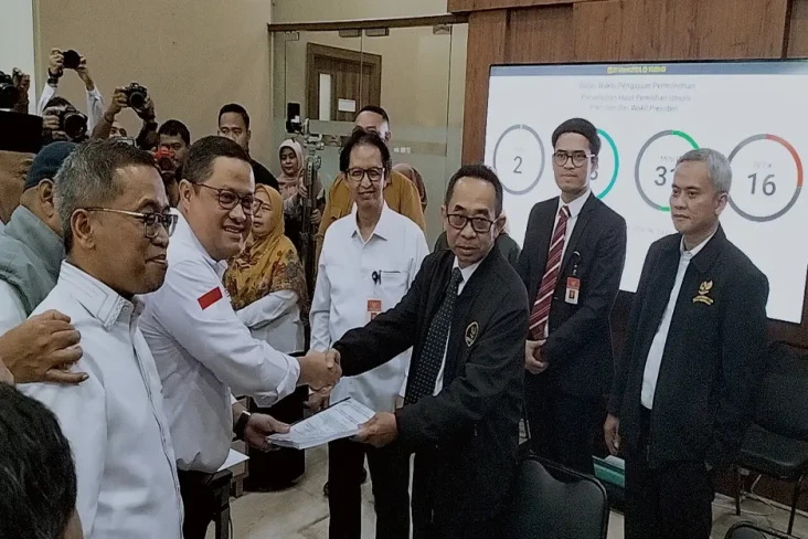 Anies-Cak Imin Resmi...