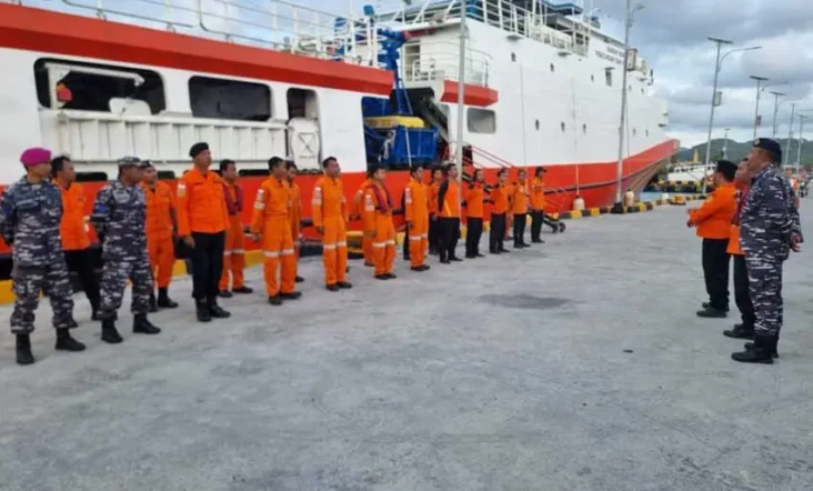 Pencarian Korban Kapal...