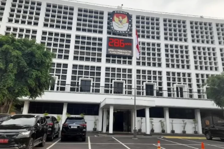 Persiapan KPU Hadapi...