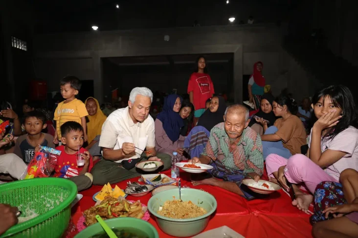 Pengungsi Banjir Demak...