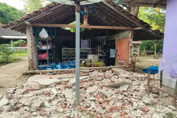 59 Rumah Rusak Akibat...