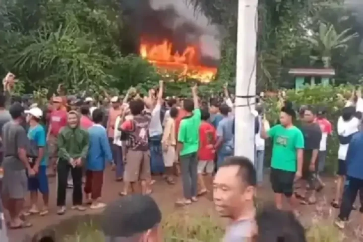 Polisi Tetapkan 5 Petani...