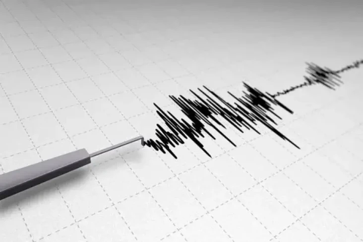 Gempa Susulan Mengguncang...