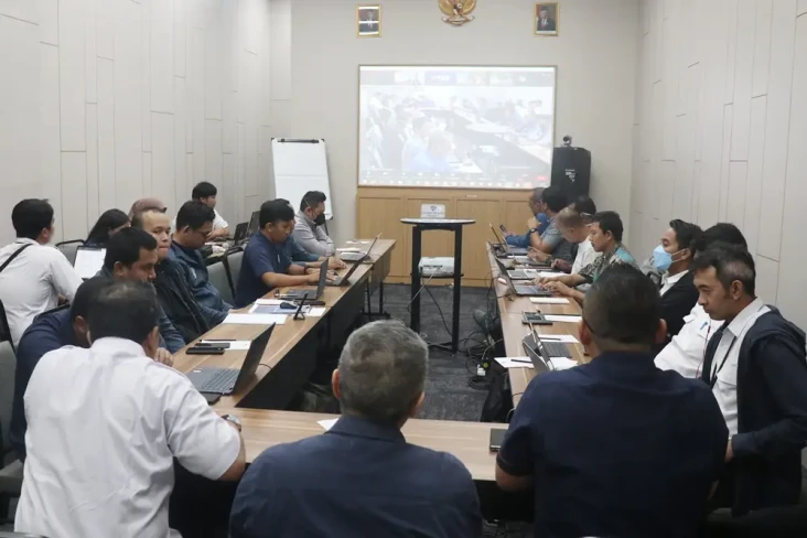 PT LIB dan Kementerian...