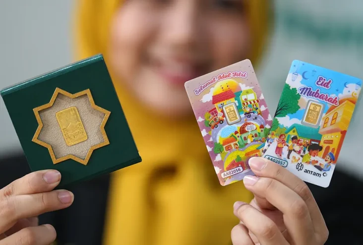Harga Emas Antam Turun...