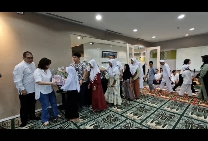 MNC Group Berbagi Perlengkapan...