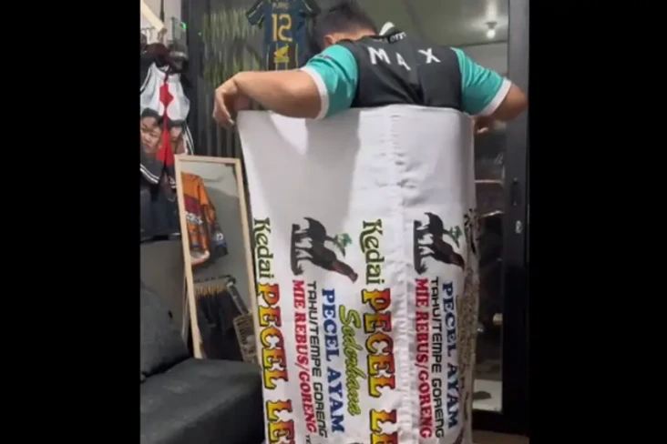 Viral! Sarung Motif...