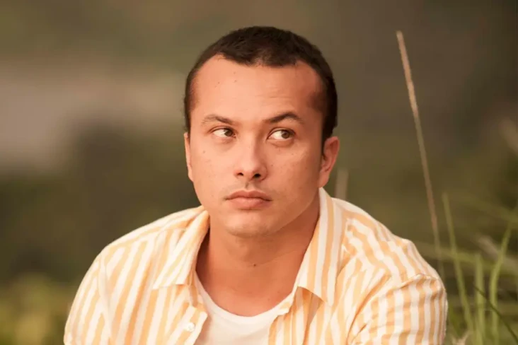 Nicholas Saputra Pamer...