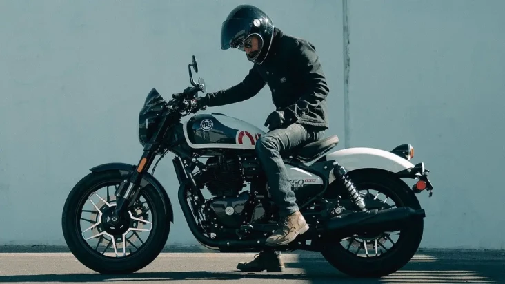 Royal Enfield Umumkan...