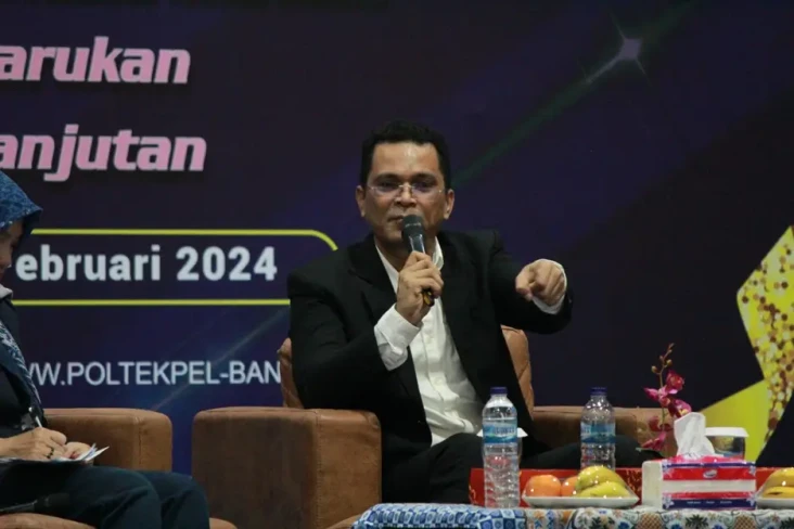 Menelaah Dampak Ekologis...
