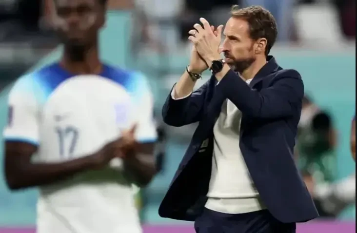 Gareth Southgate Diminta...