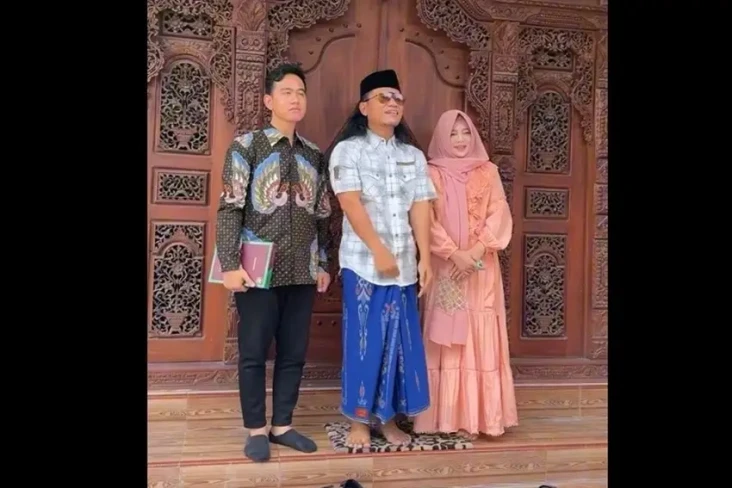 Temui Gus Miftah di...