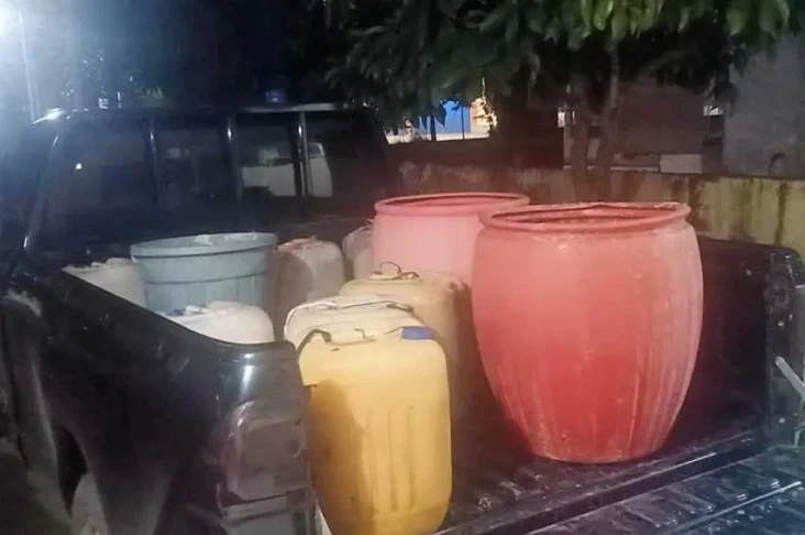 Polisi Gerebek Rumah...