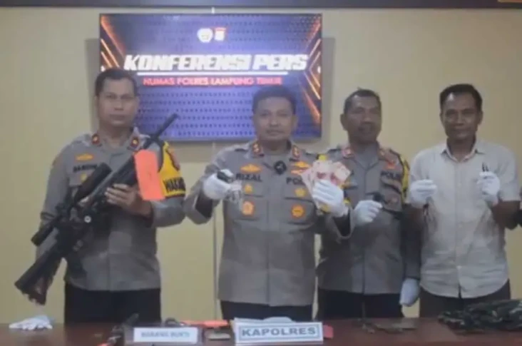 Edarkan Uang Palsu di...