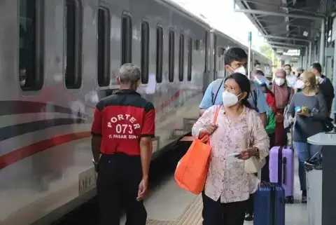 Tiket KA Mudik Lebaran...