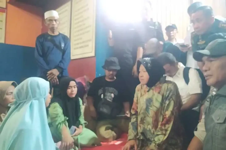 Curhat ke Mensos, Korban...