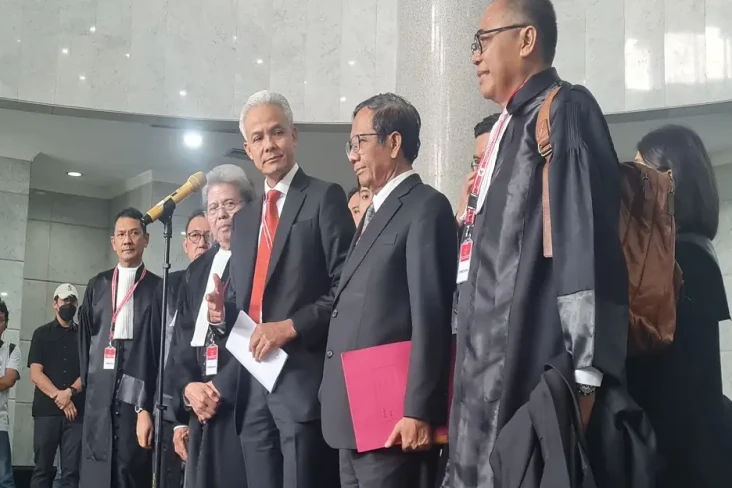 Tim Hukum Ganjar-Mahfud...