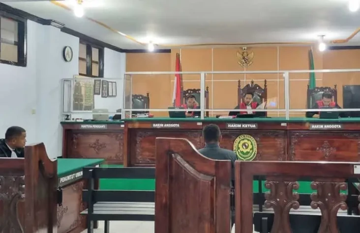 Terdakwa Kasus Persetubuhan,...