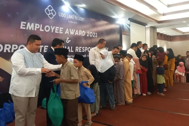 Pengurus Anak Yatim...