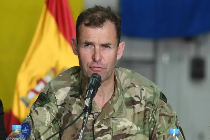 Jenderal London: Tentara...