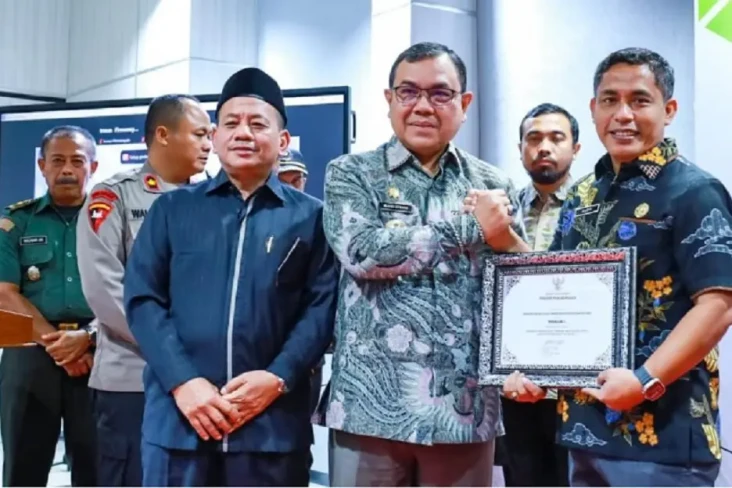 PUPR Aceh Barat Raih...